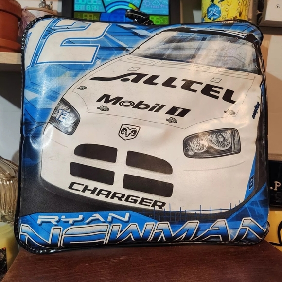 Vintage Ryan NEWMAN Car NASCAR Pillow 1998 STADIUM SEAT CUSHION Race Fan Gift - Picture 1 of 3